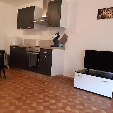 Studio-cosy Aparthotel 3*