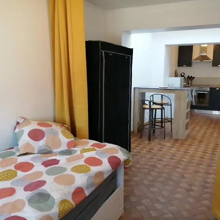 Studio-cosy 3*